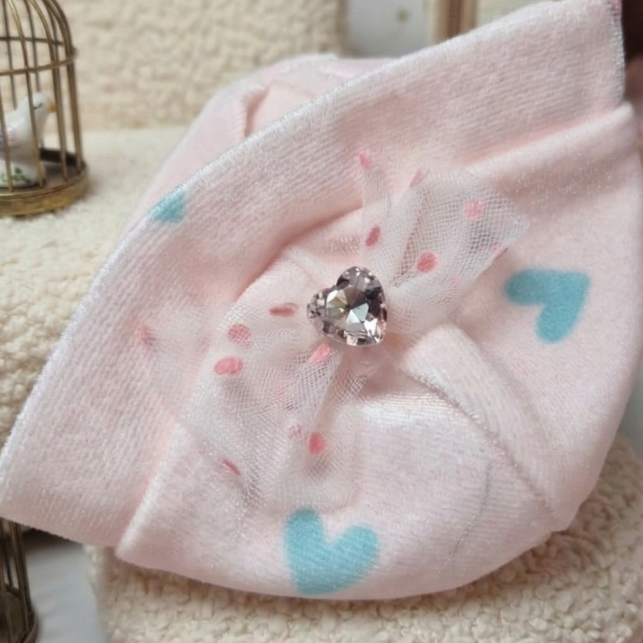 Alice in Wonderland Pale Pink Sweatshirt - Ciniglia Vellutata con Rouche Pizzo e Fiocco Cuoricino